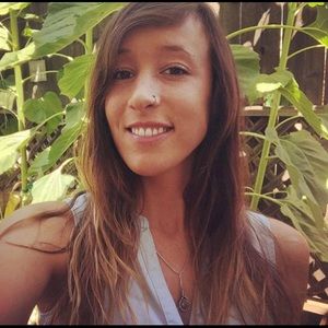 Meet your Posher, Bella